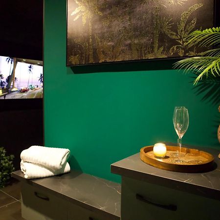 Sejour Detente A Saint-Omer - Jacuzzi Prive, Terrasse, Centre-Ville Et Parking Gratuit Eksteriør bilde